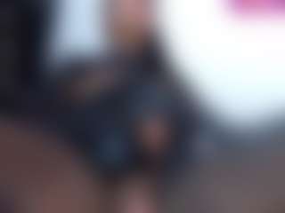 Live cam show with Amatiell - Drinking on Hubzter Live