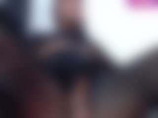 Live cam show with Amatiell - HD on Camsoda