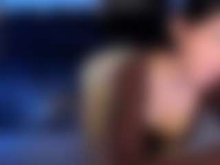 Eviee's Live Sex Cam Show