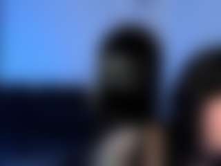 Eviee's Live Sex Cam Show