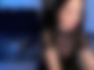Eviee's Live Sex Cam Show