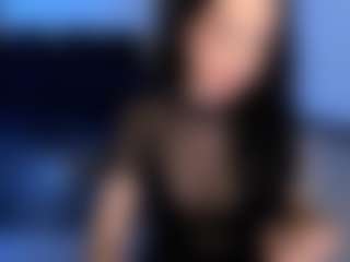 Eviee's Live Sex Cam Show