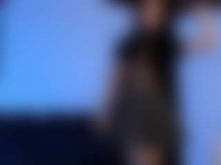 Eviee's Live Sex Cam Show