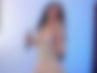 Eviee's Live Sex Cam Show