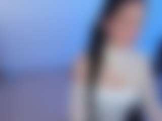 Eviee's Live Sex Cam Show