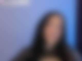 Eviee's Live Sex Cam Show