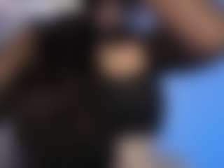 Eviee's Live Sex Cam Show
