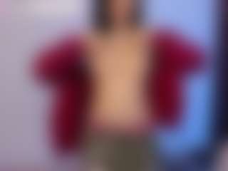Eviee's Live Sex Cam Show