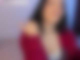 Eviee's Live Sex Cam Show