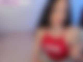 Eviee's Live Sex Cam Show