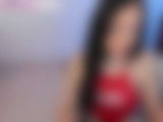 Eviee's Live Sex Cam Show