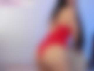 Eviee's Live Sex Cam Show