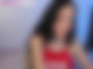 Eviee's Live Sex Cam Show