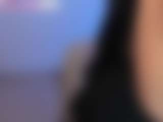 Eviee's Live Sex Cam Show