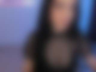 Eviee's Live Sex Cam Show
