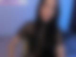 Eviee's Live Sex Cam Show