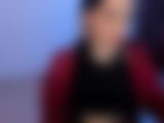 Eviee's Live Sex Cam Show