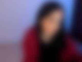 Eviee's Live Sex Cam Show
