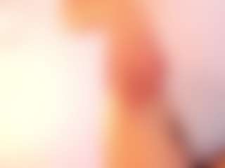 Eviee's Live Sex Cam Show