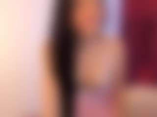Eviee's Live Sex Cam Show