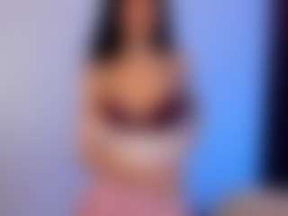 Eviee's Live Sex Cam Show