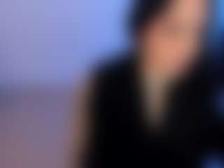 Eviee's Live Sex Cam Show