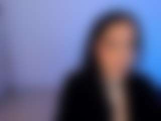 Eviee's Live Sex Cam Show