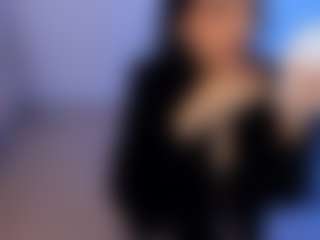 Eviee's Live Sex Cam Show