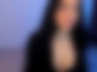 Eviee's Live Sex Cam Show
