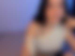 Eviee's Live Sex Cam Show