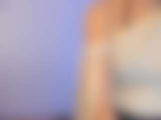 Eviee's Live Sex Cam Show