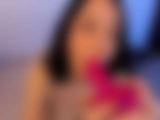 Eviee's Live Sex Cam Show