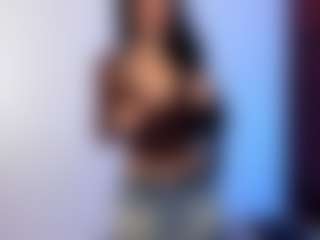 Live cam show with Eviee - Hairy Pussy Latina on Camsoda | colombia