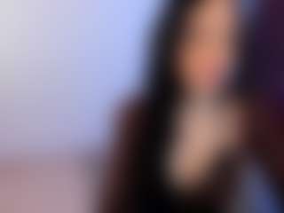 Eviee's Live Sex Cam Show