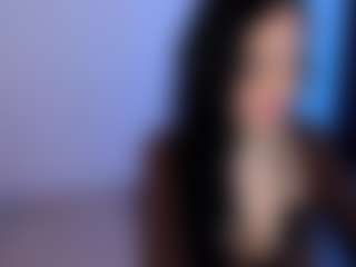 Eviee's Live Sex Cam Show
