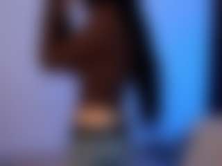 Eviee's Live Sex Cam Show