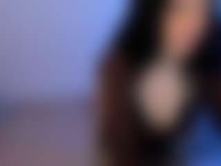 Eviee's Live Sex Cam Show