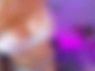 Live cam show with giorginasun - Petite Teen (18+) on Uber Horny