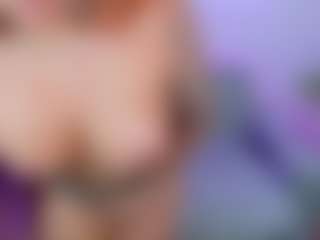 Live cam show with giorginasun - Shaved Pussy on Camsoda