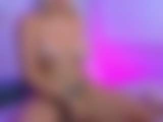 Live cam show with giorginasun - Striptease on Camsoda