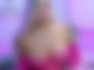 giorginasun's Live Sex Cam Show