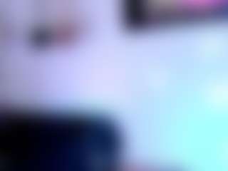 Live cam show with la-ratona - Smoking on Gym Cam Girls