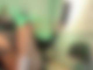 Live cam show with AlliceMackenzie - HD on Camming Site