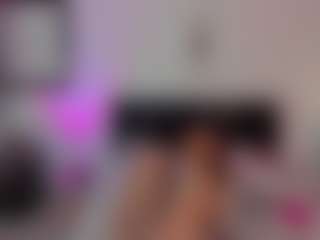 Live cam show with AlliceMackenzie - Gape on Camsoda