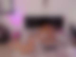 Live cam show with AlliceMackenzie - Smoking on Camsoda