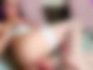 MelaniaTress's Live Sex Cam Show