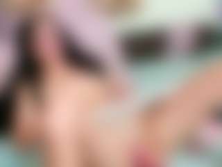 MelaniaTress's Live Sex Cam Show