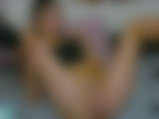MelaniaTress's Live Sex Cam Show