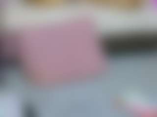 Live cam show with MelaniaTress - Flashing on liverealitysex.com