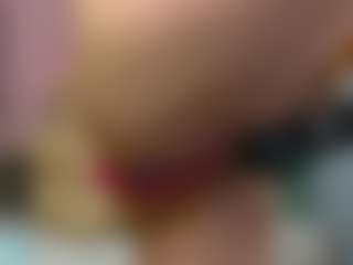 MelaniaTress's Live Sex Cam Show